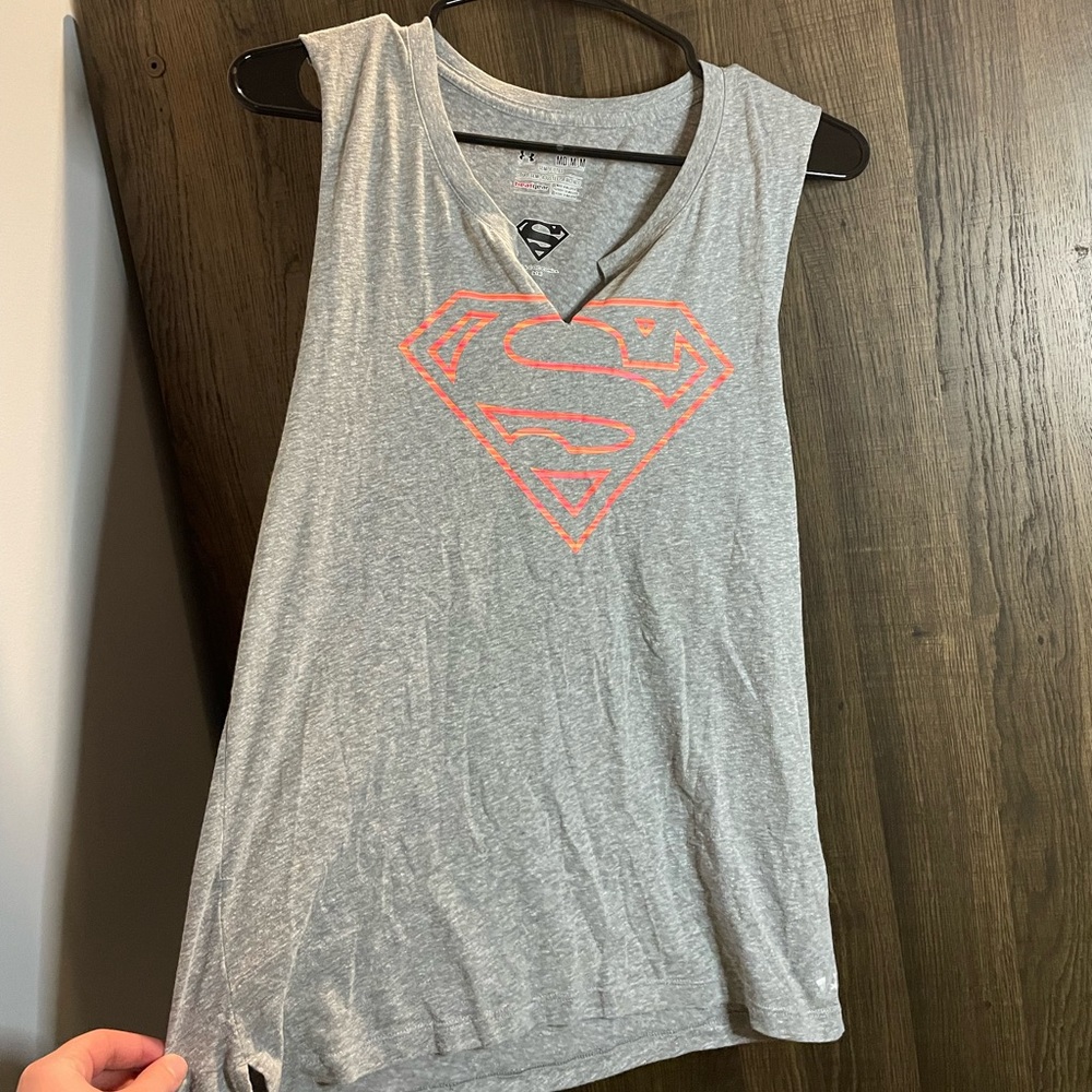 Under Armour Simi-fitted super man muscle tank, medium, grey and pink💪🏼